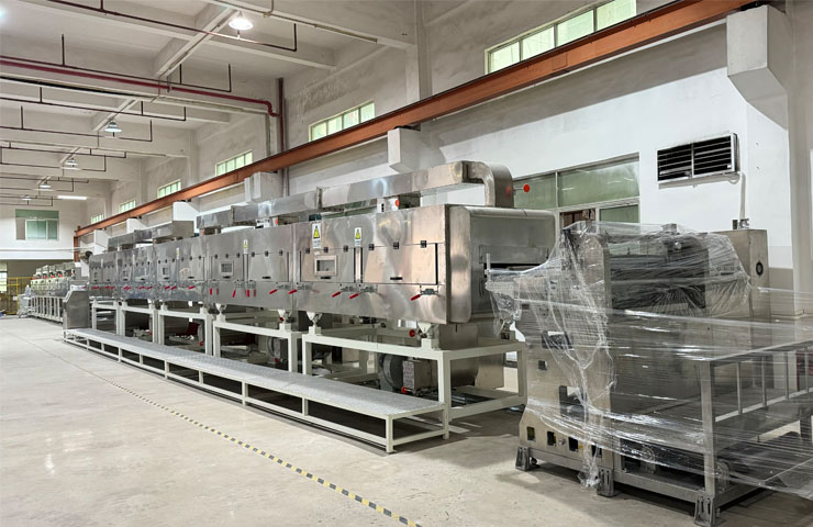 台罡科技涂布机车间环境3